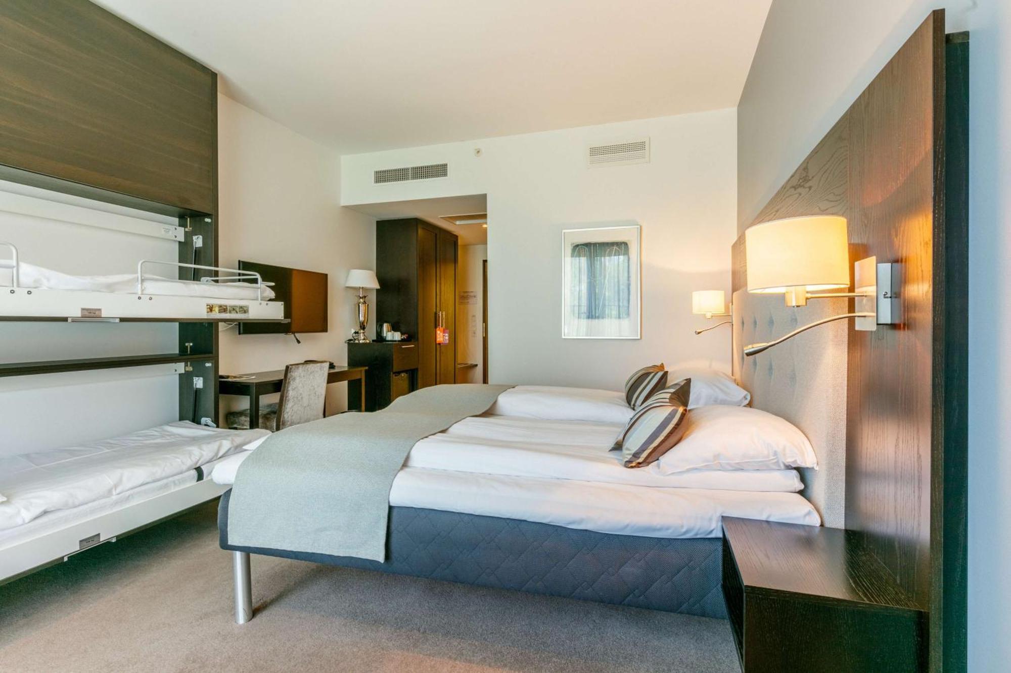 Scandic Park Hotell 4*